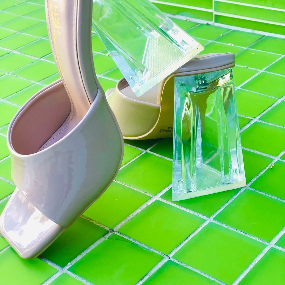 NEW Patent Clear Triangle High Block Heel Square Toe Slip On Sandals Mules Shoes - Picture 9 of 9